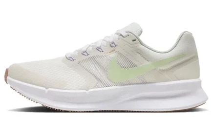 Женские кроссовки Nike Run Swift 3, бежевые