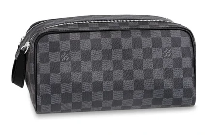 Косметичка Louis Vuitton Dopp Kit из канваса