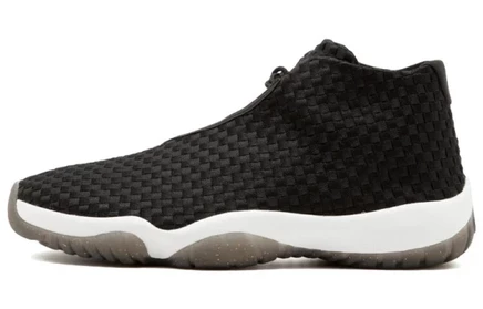 Кроссовки Jordan Future, черно-бело-золотые