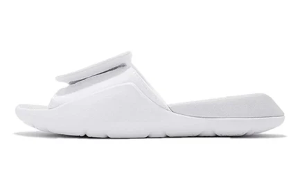 Детские шлепанцы Jordan Air Jordan Hydro 7, платиновые