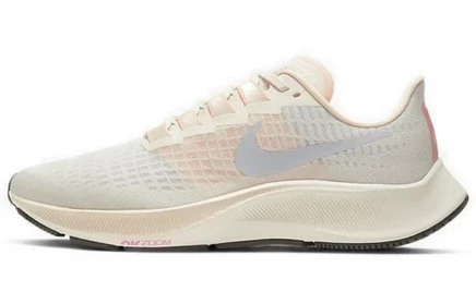 Женские кроссовки Nike Pegasus 37, светло-бежевые
