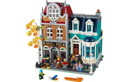 Конструктор LEGO Creator «Книжный магазин», 10270
