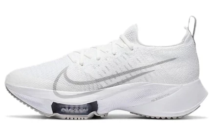 Женские кроссовки Nike Tempo Next% Flyknit, белые