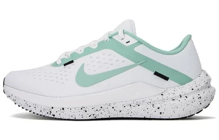 Женские кроссовки Nike Air Zoom Winflo 10, бело-зеленые