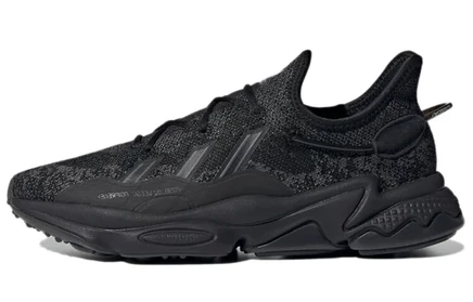 Женские кроссовки adidas OZWEEGO Knit