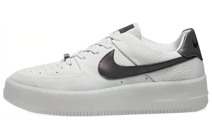 Женские кеды Nike Air Force 1 Sage Low Lx, зелёные