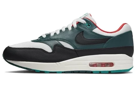 Мужские кроссовки Nike Air Max 1 x LeBron James Liverpool