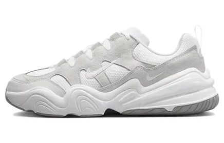 Женские кроссовки Nike Tech Hera, белые