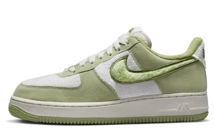 Женские кеды Nike Air Force 1 07 LX, зеленые
