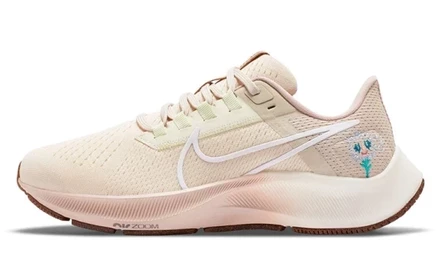 Женские кроссовки Nike Pegasus 38, Dandy Dandelions
