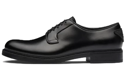Женские туфли Prada на шнуровке, кожаные