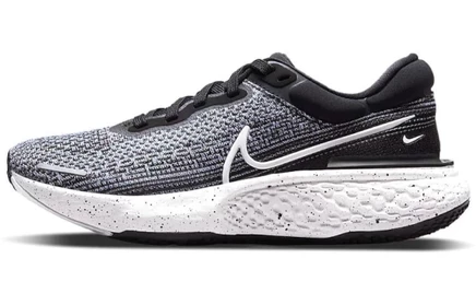 Женские кроссовки Nike ZoomX Invincible, бело-черные