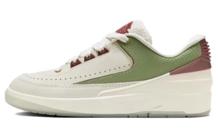 Кеды для девочек Jordan 2 Retro Low GS, разноцветные
