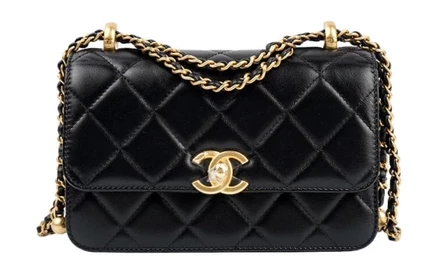 Женская сумка Chanel 19 из кожи, черная