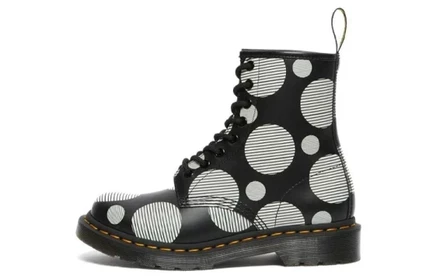 Ботильоны демисезонные женские DR. MARTENS 1460 из гладкой кожи в горошек на шнуровке по умолчанию