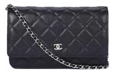 Женская сумка Chanel Chain из кожи, черная