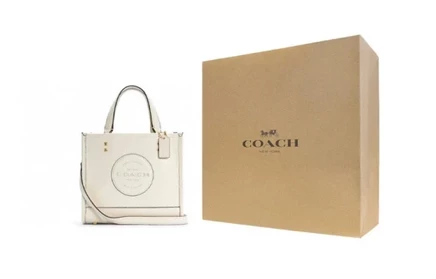 Женская кожаная сумка Coach Dempsey, белая