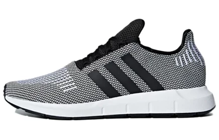 Мужские кроссовки Adidas Swift Run для бега