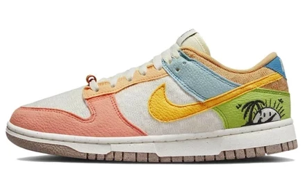 Женские повседневные кроссовки Nike Dunk Low SE