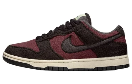 Женские кроссовки Nike Dunk Low SE Fleece