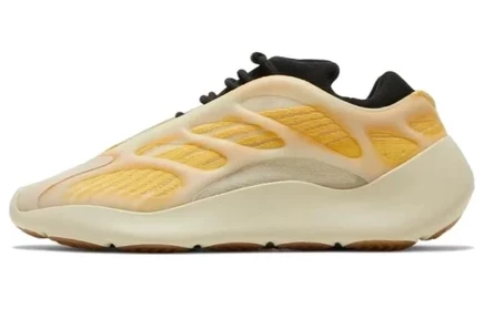 Мужские кроссовки adidas Yeezy 700 V3 «Mono Safflower»