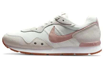 Женские кроссовки Nike Venture Runner Wide