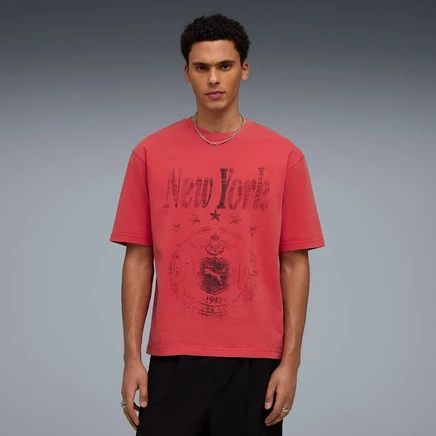 Мужская футболка Puma Wardrobe Essentials NYC For All Time свободного кроя, красная