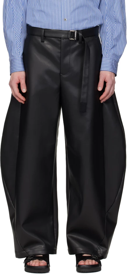 черные брюки sacai из искусственной кожи с поясом черного цвета