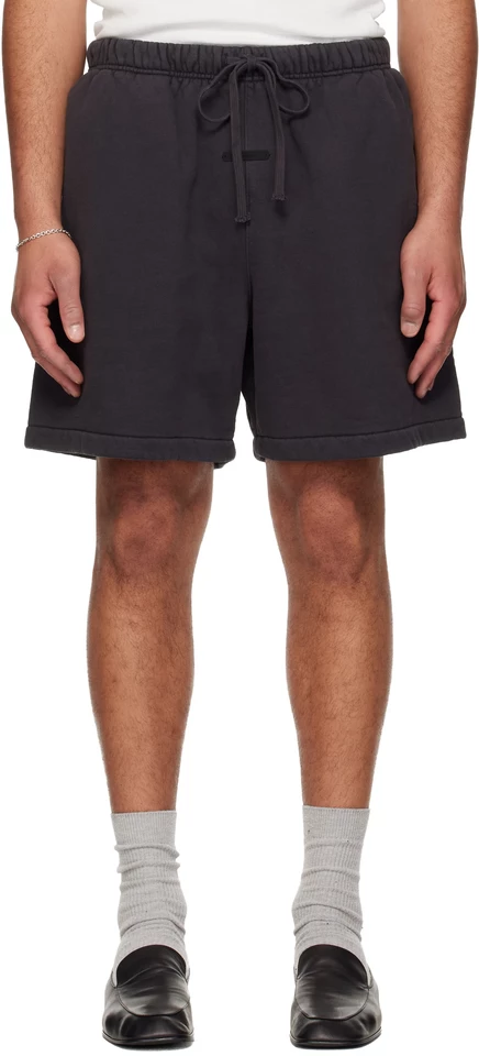 Фирменные классические спортивные шорты Fear of God ESSENTIALS черного цвета, выцветшие черные