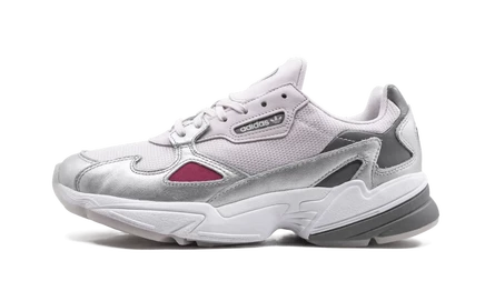 Женские кроссовки Adidas Falcon