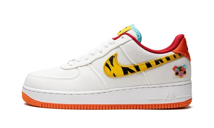 Кеды Nike Air Force 1 Low '07 LX «Year of the Tiger»