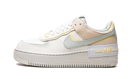 Женские кроссовки Nike Air Force 1 Shadow бежево-лимонные