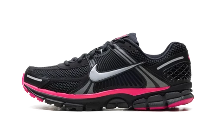 Кроссовки Nike Zoom Vomero 5, черно-розовые