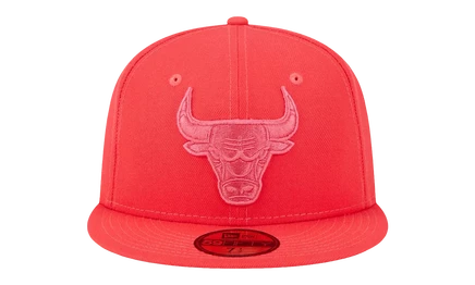 Унисекс бейсболка New Era 59FIFTY Буллз, красно-серая