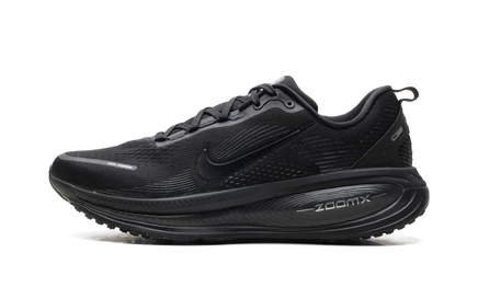 Кроссовки Nike Vomero 18, черные