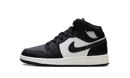 Детские кроссовки Jordan 1 Mid GS «Off Noir Toe»