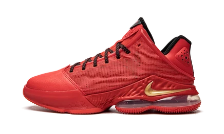 Кроссовки Nike LeBron 19 Low DO9829, «Light Crimson»