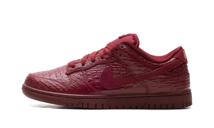 Женские кеды Nike Dunk Low HV4388 «Team Red Croc», красные