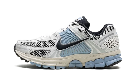 Женские кроссовки Nike Air Zoom Vomero 5, светло-голубые
