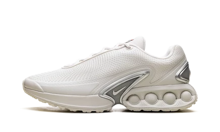 NIKE Air Max Dn 