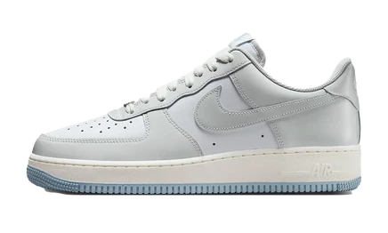 Кроссовки Nike Air Force 1 Low 07, серо‑бежевые
