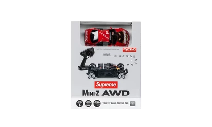 RC-модель Supreme Kyosho Nissan Skyline R33, FW 22