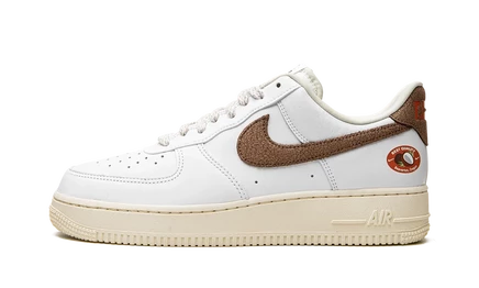 Женские кроссовки Nike Air Force 1 DJ9943-101, кокосовые