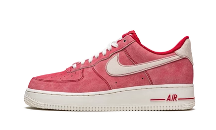 Кроссовки Nike Air Force 1 Low '07 LV8, пыльно-красные