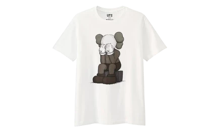 Футболка унисекс KAWS Uniqlo Passing Through, белая