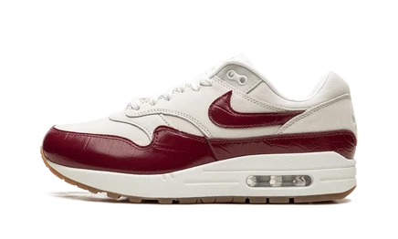 Женские кроссовки Nike Air Max 1 LX «Team Red»