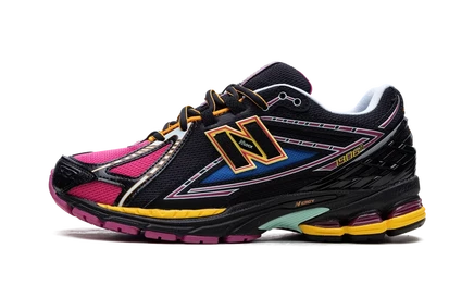 Кроссовки New Balance 1906, черно-розовые