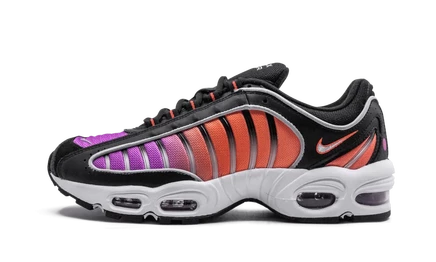 Кроссовки Nike Air Max Tailwind IV «Suns»