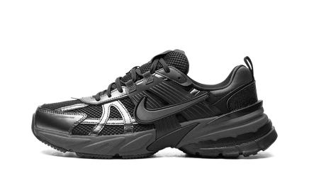 Кроссовки Nike V2K Run HJ4497-001, черно-темно-серые