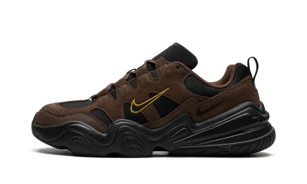 Кроссовки Nike Tech Hera, какао